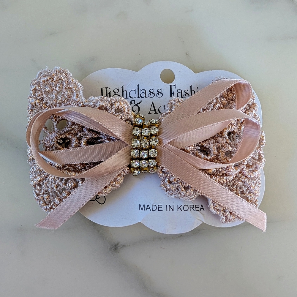 NWOT. Elegant and Beautiful Satin, Lace and Rhinestone Bow Hair Clip.